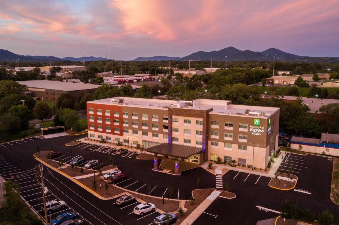 Holiday Inn Express & Suites - Roanoke - Civic Center Bagian luar foto