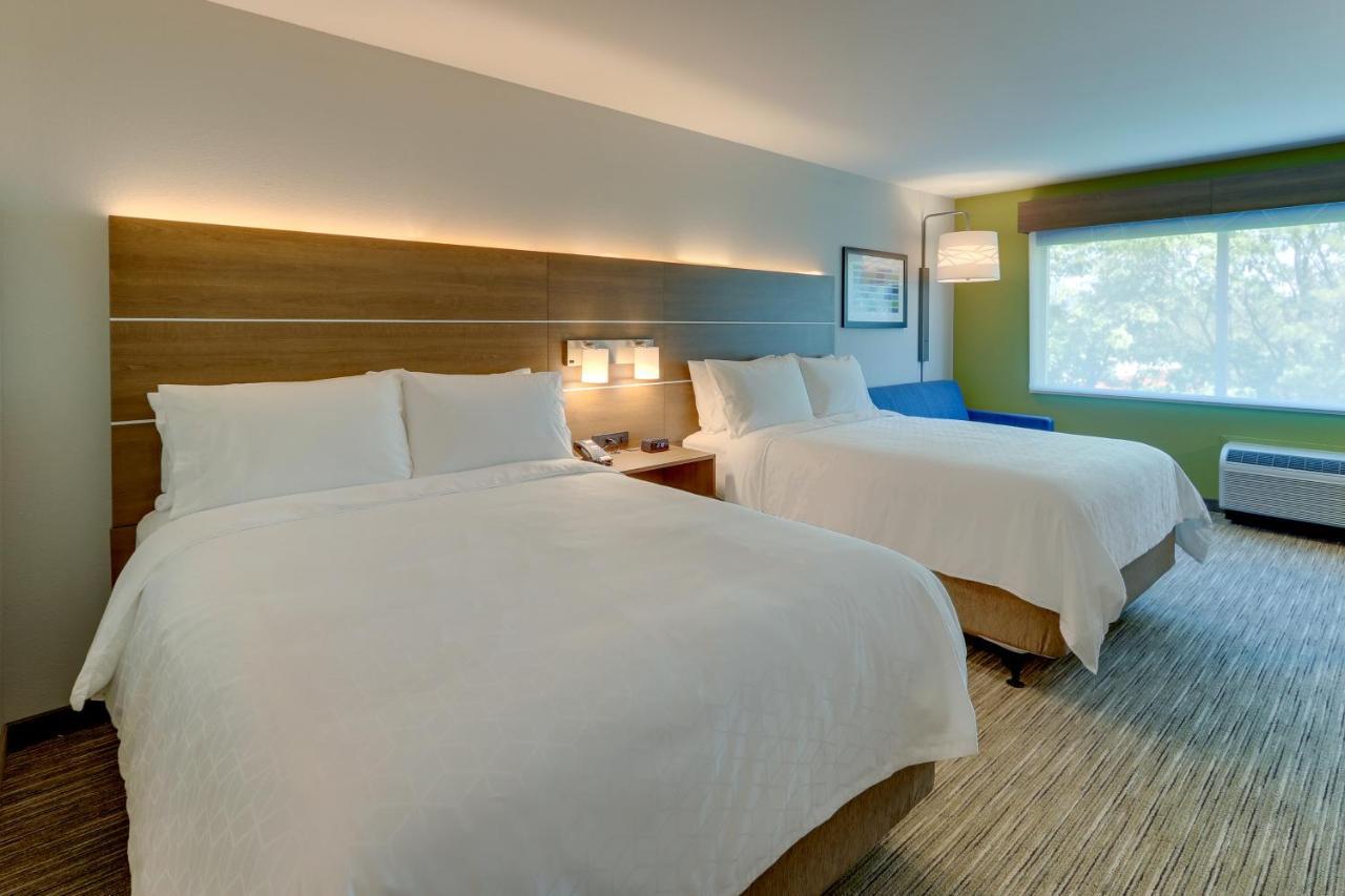 Holiday Inn Express & Suites - Roanoke - Civic Center Bagian luar foto