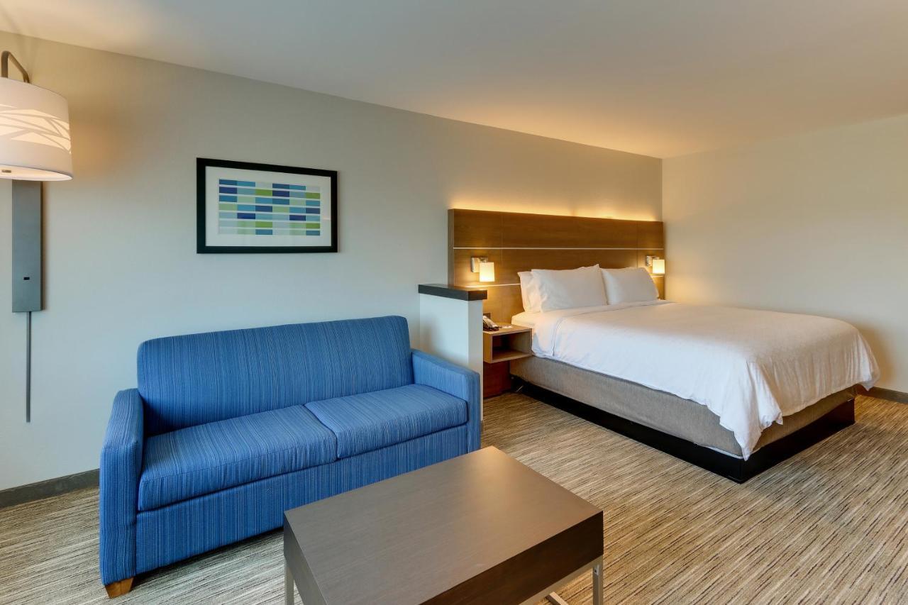 Holiday Inn Express & Suites - Roanoke - Civic Center Bagian luar foto
