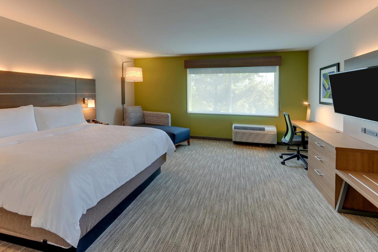 Holiday Inn Express & Suites - Roanoke - Civic Center Bagian luar foto